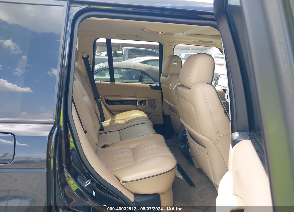 2010 LAND ROVER RANGE ROVER SUPERCHARGED VIN: SALMF1E41AA312172