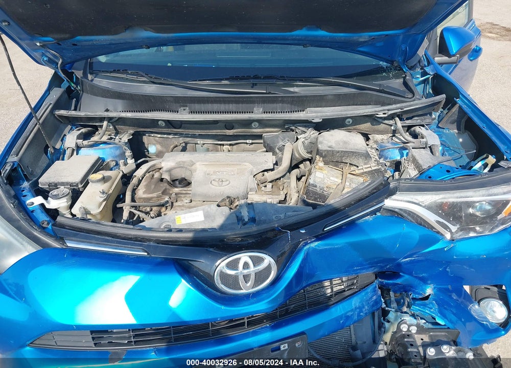2016 TOYOTA RAV4 XLE VIN: 2T3RFREV5GW450697