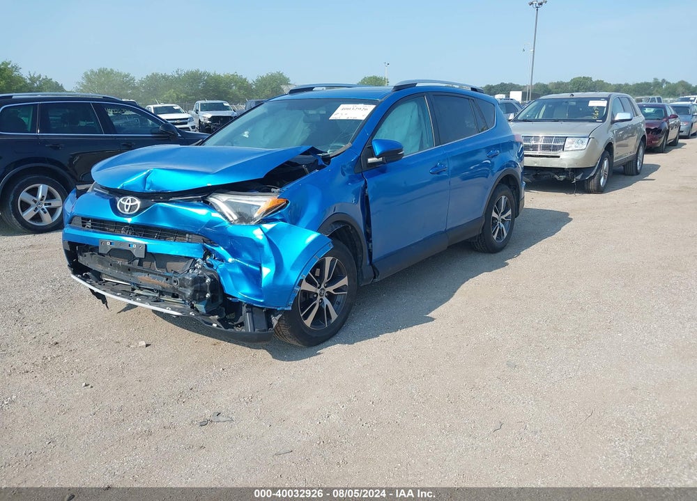 2016 TOYOTA RAV4 XLE VIN: 2T3RFREV5GW450697