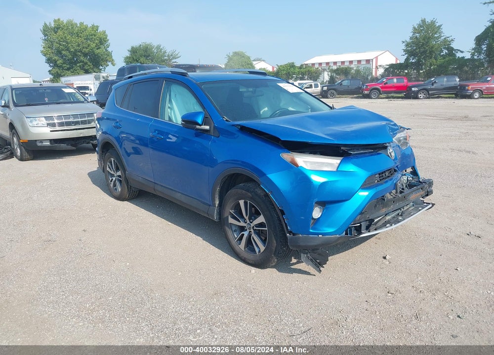 2016 TOYOTA RAV4 XLE VIN: 2T3RFREV5GW450697