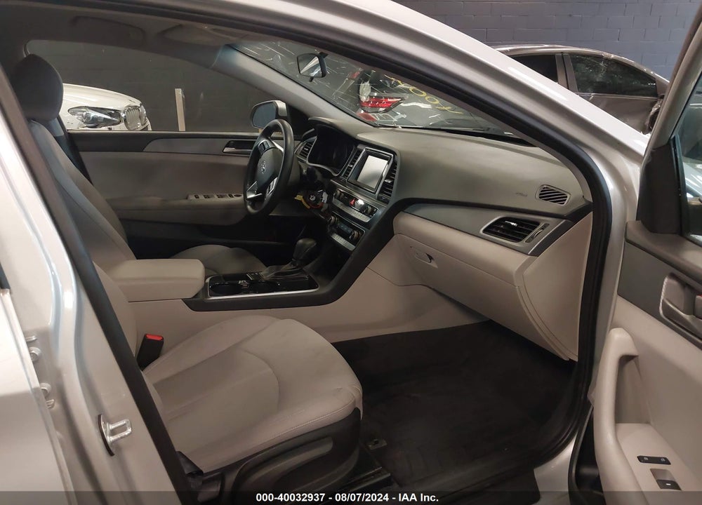 2019 HYUNDAI SONATA SE VIN: 5NPE24AF1KH820314