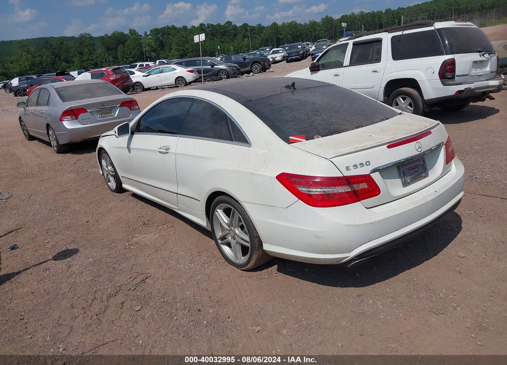2011 MERCEDES-BENZ E 550 VIN: WDDKJ7CB7BF072332