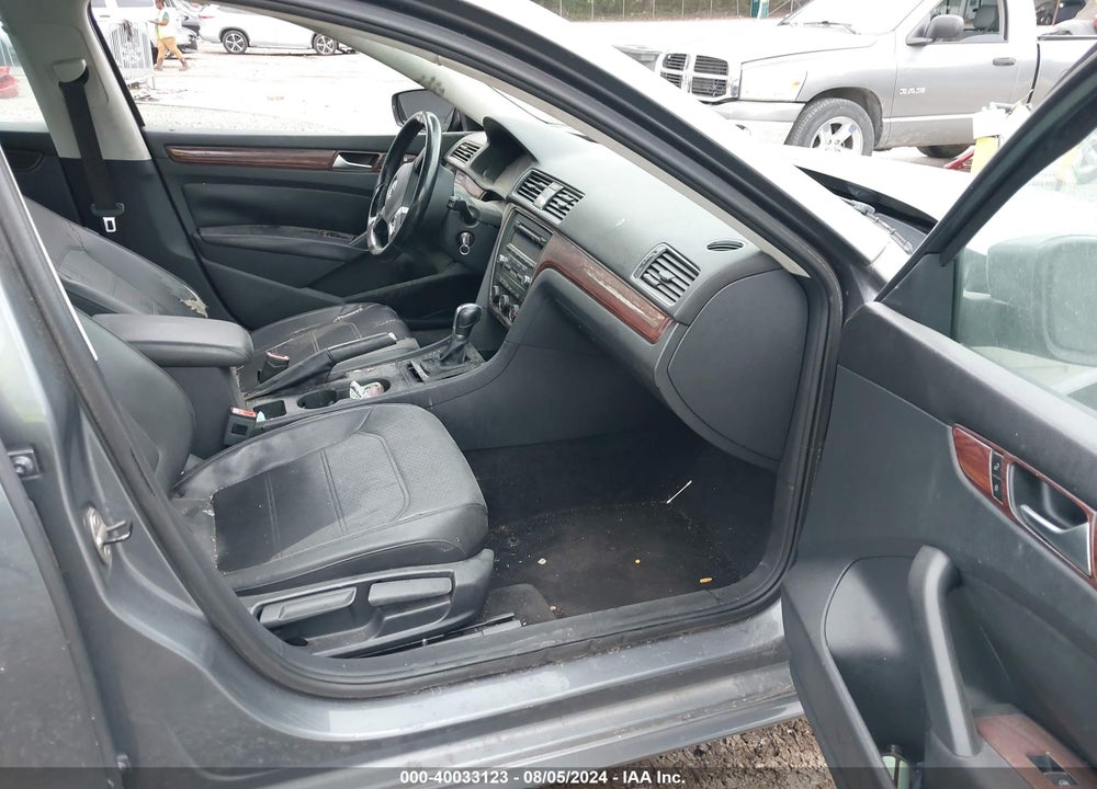 2014 VOLKSWAGEN PASSAT 1.8T WOLFSBURG EDITION VIN: 1VWAS7A39EC076304