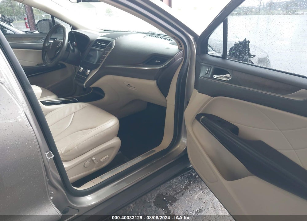 2017 LINCOLN MKC RESERVE VIN: 5LMCJ3C94HUL34339