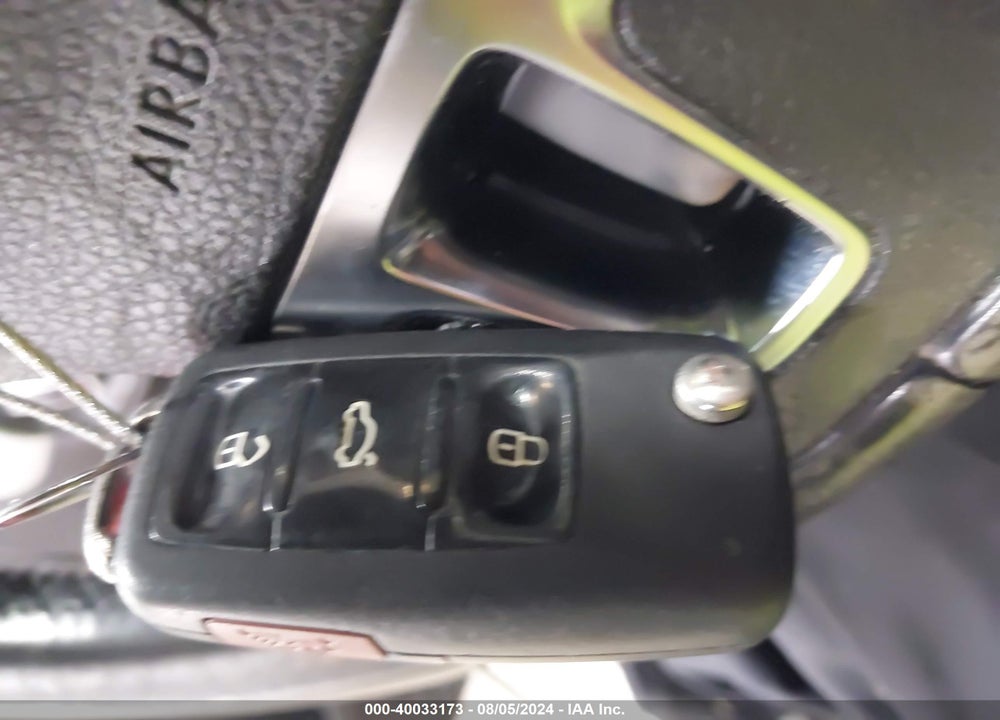 2011 VOLKSWAGEN JETTA 2.5L SEL VIN: 3VWLZ7AJ1BM378604