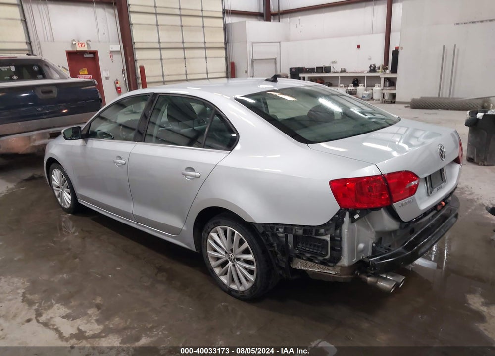 2011 VOLKSWAGEN JETTA 2.5L SEL VIN: 3VWLZ7AJ1BM378604