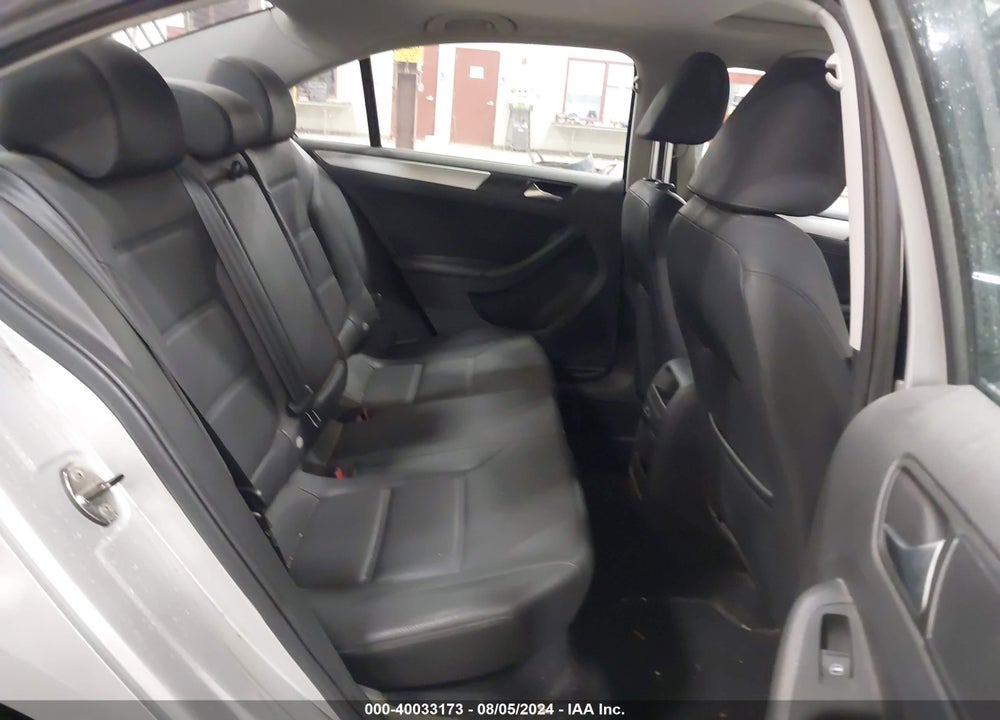 2011 VOLKSWAGEN JETTA 2.5L SEL VIN: 3VWLZ7AJ1BM378604