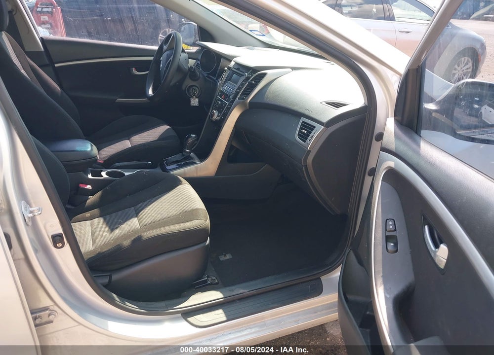 2016 HYUNDAI ELANTRA GT VIN: KMHD35LH7GU303637