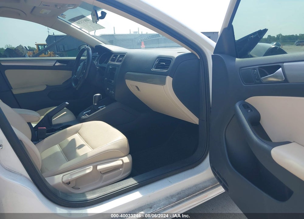 2017 VOLKSWAGEN JETTA 1.4T SE VIN: 3VWDB7AJ3HM358744