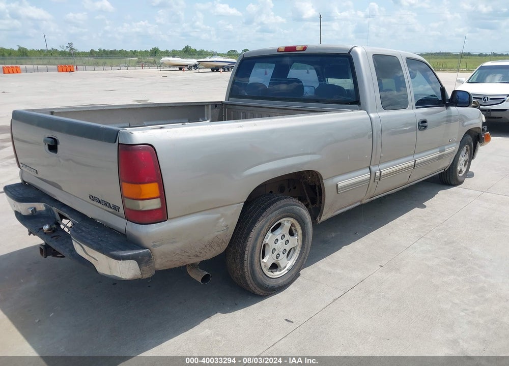2000 CHEVROLET SILVERADO 1500 LS VIN: 2GCEC19V6Y1247198