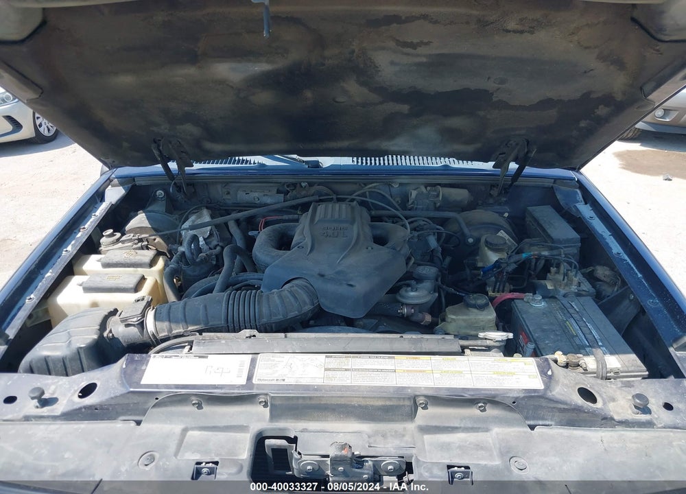 2000 FORD EXPLORER XLT VIN: 1FMZU63E1YZB59666