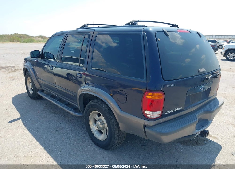 2000 FORD EXPLORER XLT VIN: 1FMZU63E1YZB59666