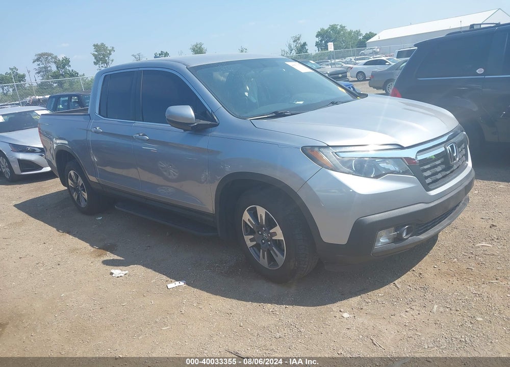 2017 HONDA RIDGELINE RTL VIN: 5FPYK3F58HB010359