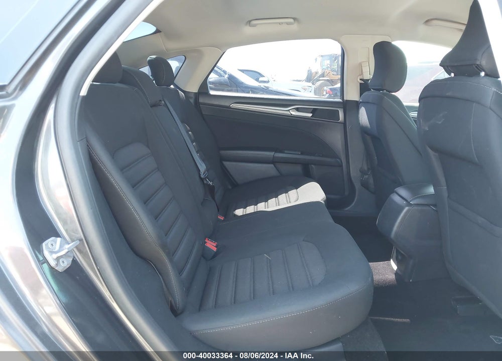 2018 FORD FUSION SE VIN: 3FA6P0H75JR118494