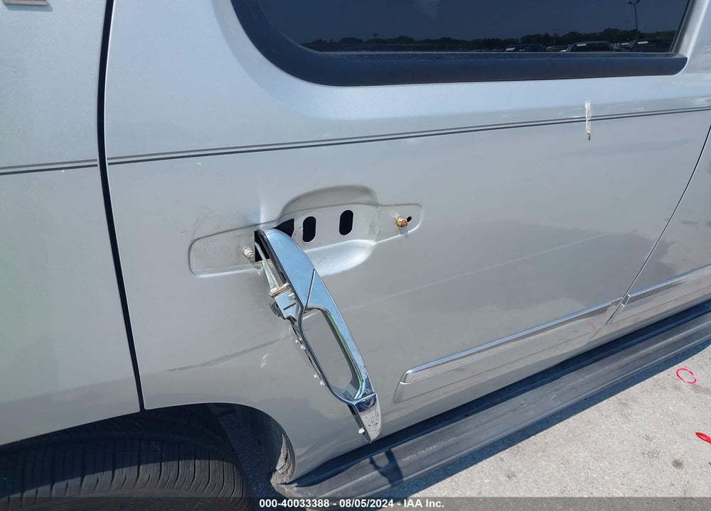 2011 CHEVROLET TAHOE LTZ VIN: 1GNSKCE03BR140563