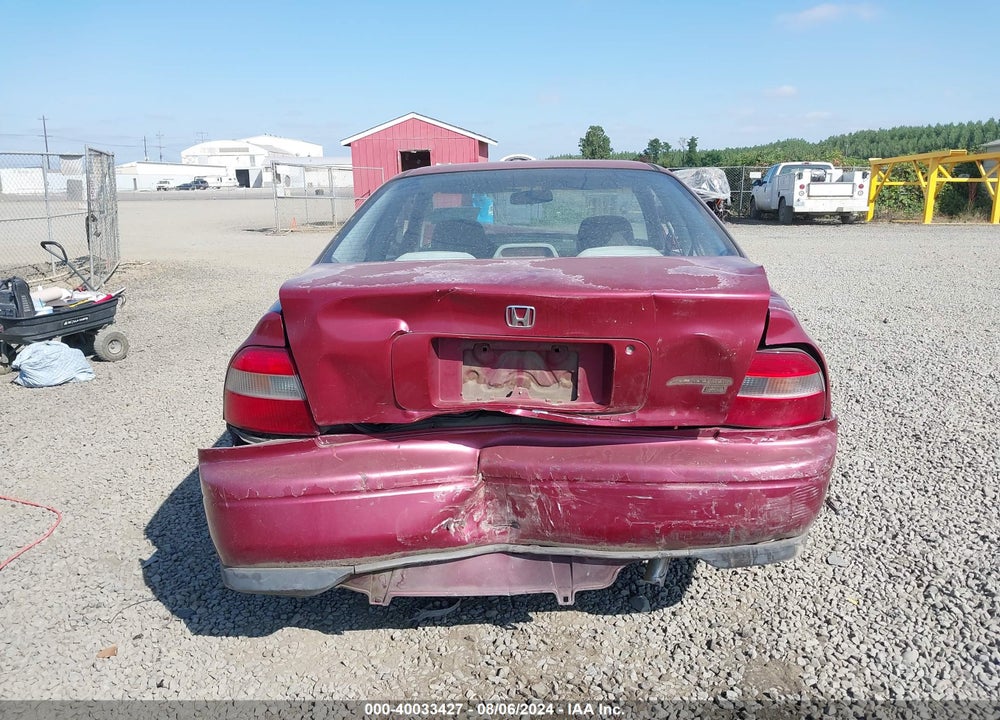 1995 HONDA ACCORD VIN: 1HGCD7137SA035667