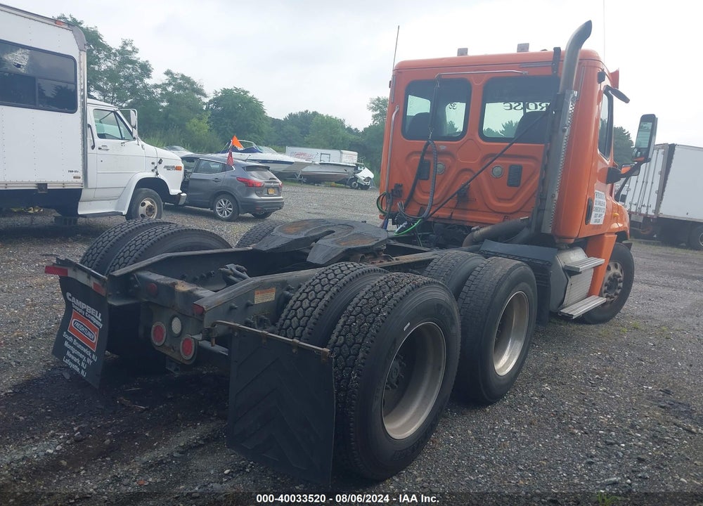 2013 FREIGHTLINER CASCADIA 125 VIN: 1FUJGEDV3DLFA6002