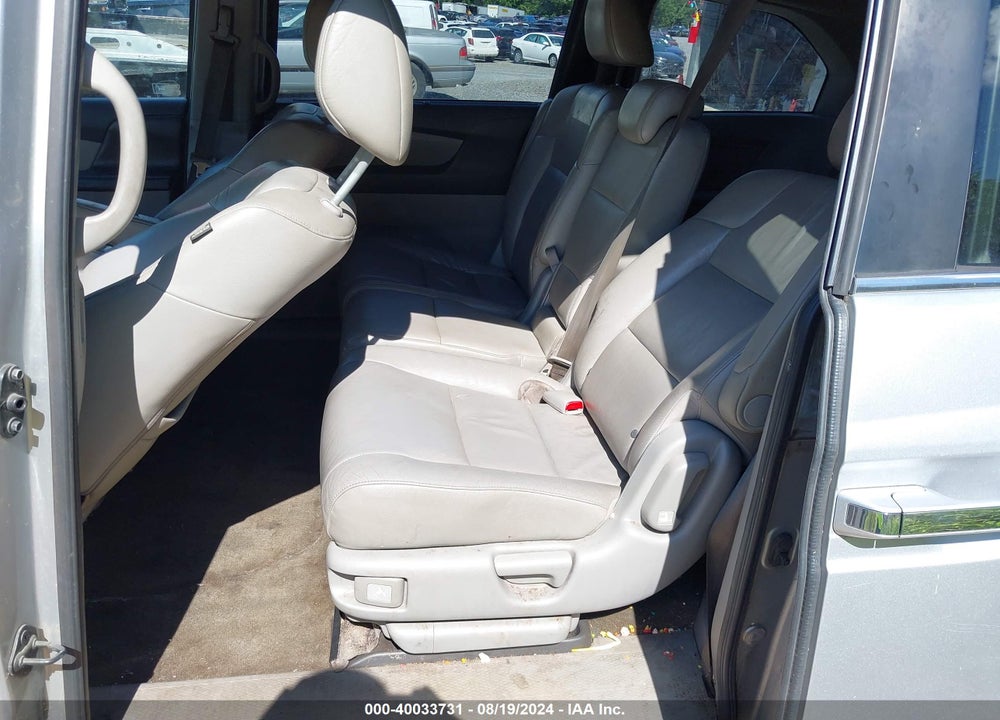 2011 HONDA ODYSSEY EX-L VIN: 5FNRL5H60BB044573