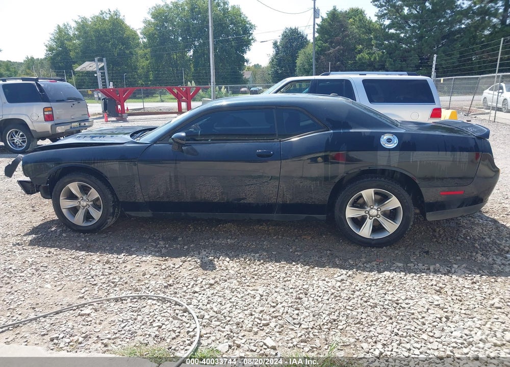 2019 DODGE CHALLENGER SXT VIN: 2C3CDZAG0KH560654