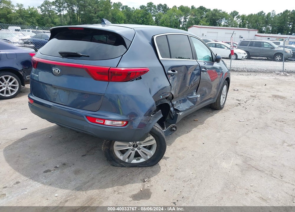 2018 KIA SPORTAGE LX VIN: KNDPMCAC0J7303771