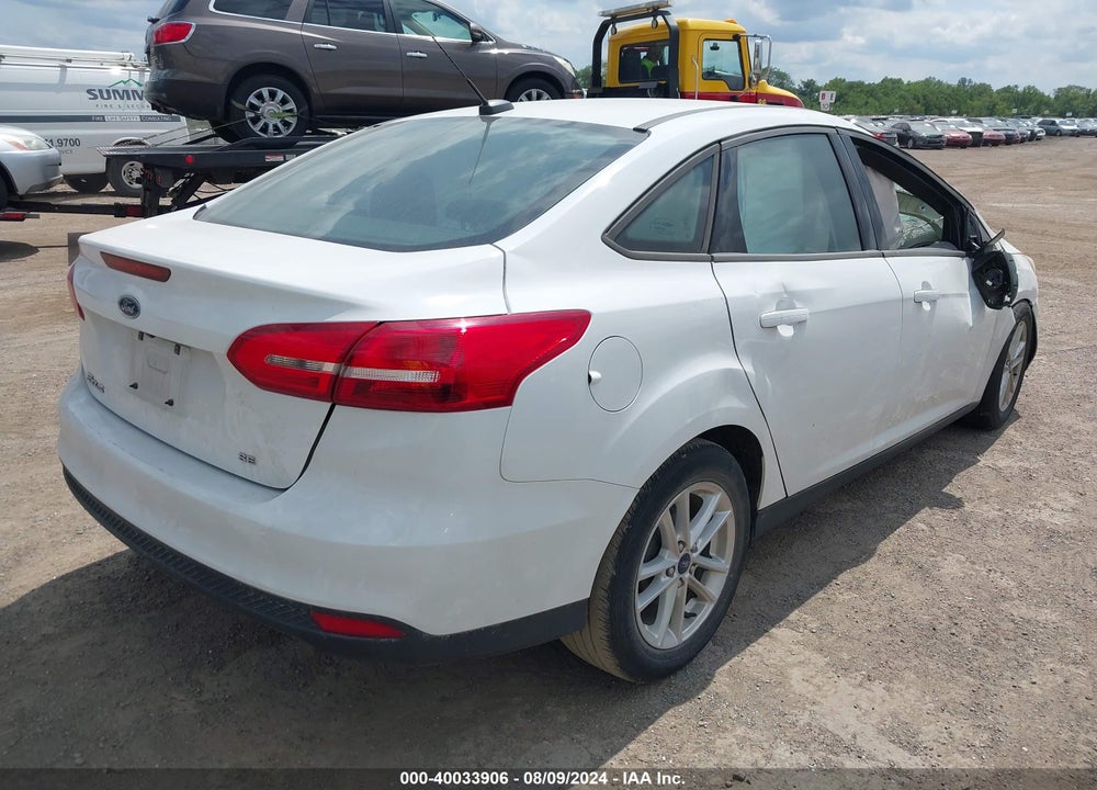 2016 FORD FOCUS SE VIN: 1FADP3F26GL365501
