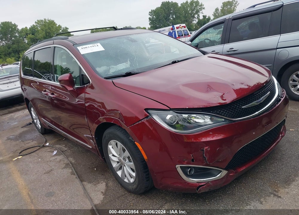 2017 CHRYSLER PACIFICA TOURING L VIN: 2C4RC1BG3HR613892