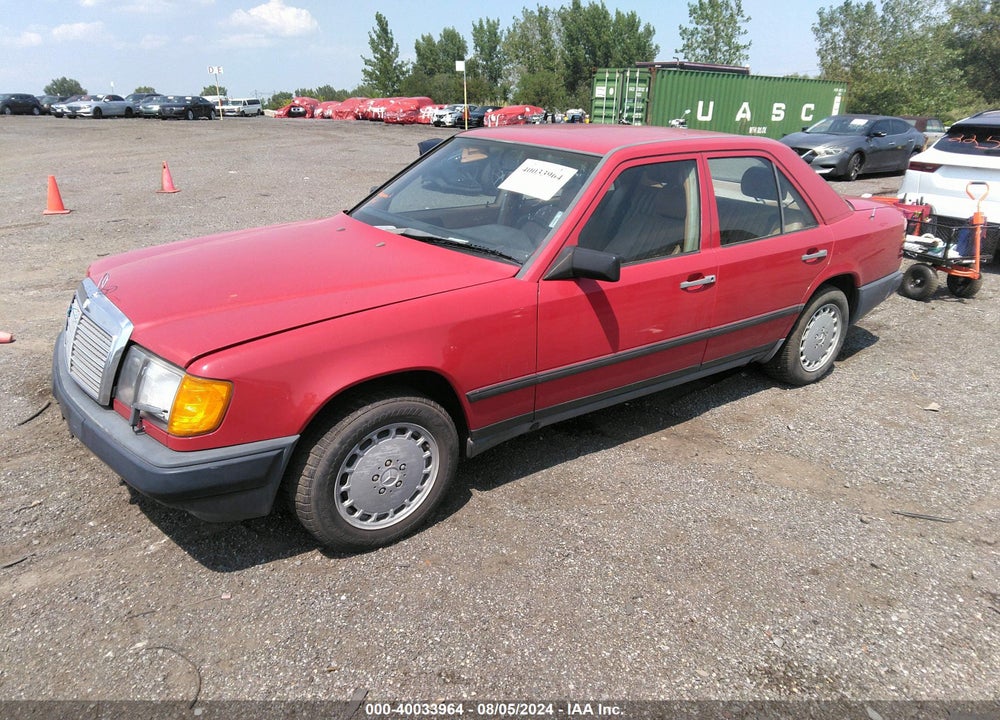 1988 MERCEDES-BENZ 300 E VIN: WDBEA30D2JA674233