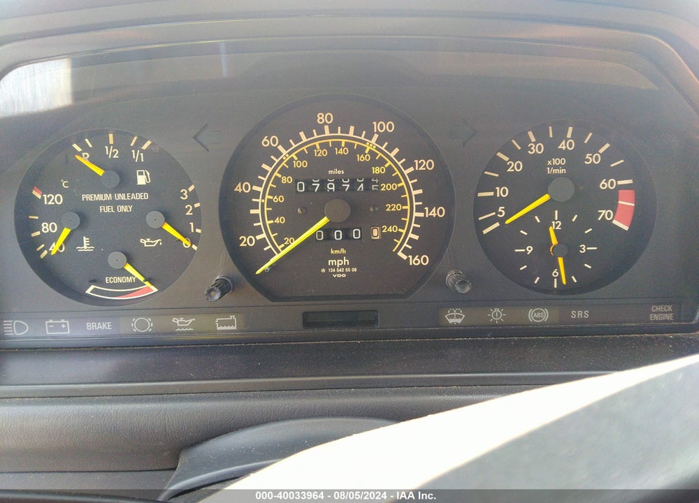1988 MERCEDES-BENZ 300 E VIN: WDBEA30D2JA674233