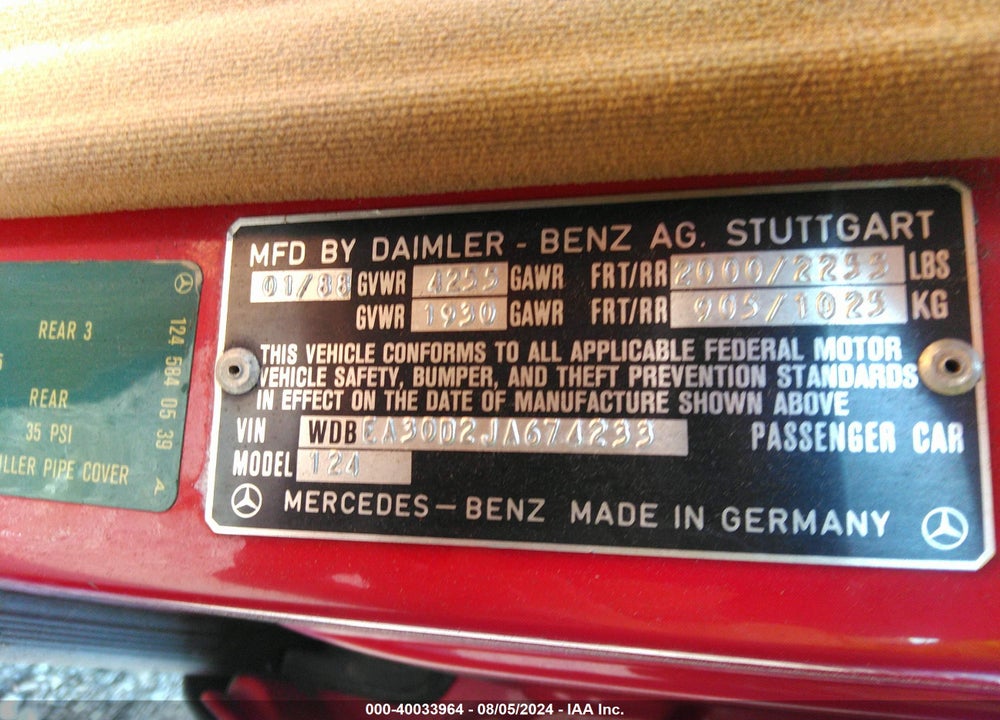 1988 MERCEDES-BENZ 300 E VIN: WDBEA30D2JA674233