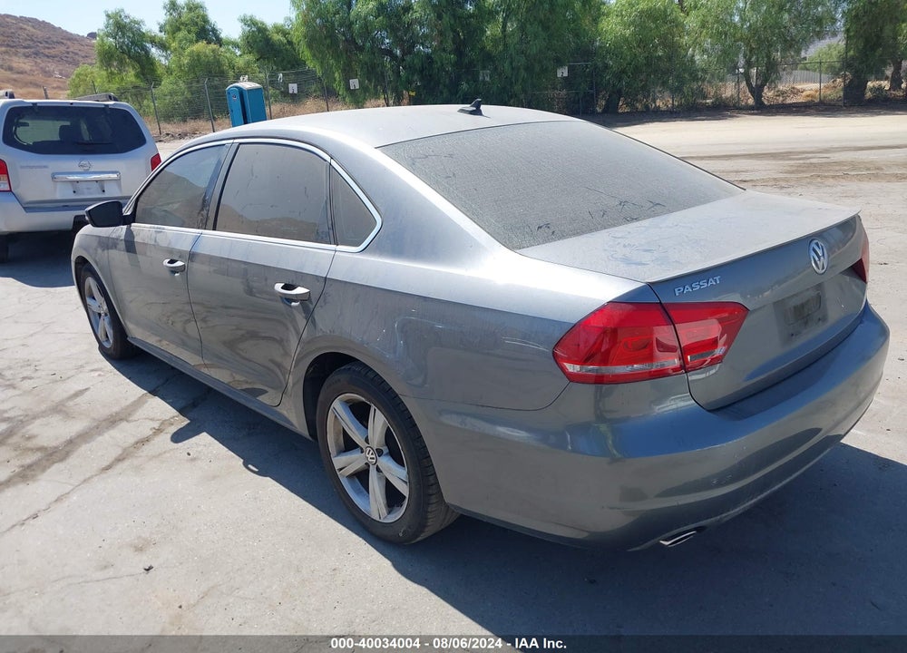 2013 VOLKSWAGEN PASSAT 2.5L SE VIN: 1VWBP7A38DC050071