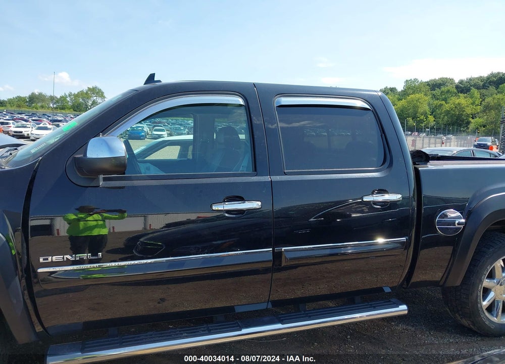 2011 GMC SIERRA 1500 DENALI VIN: 3GTP2XE28BG303067