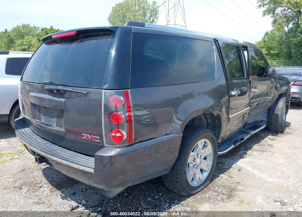 2010 GMC YUKON XL 1500 DENALI VIN: 1GKUKMEF7AR138264