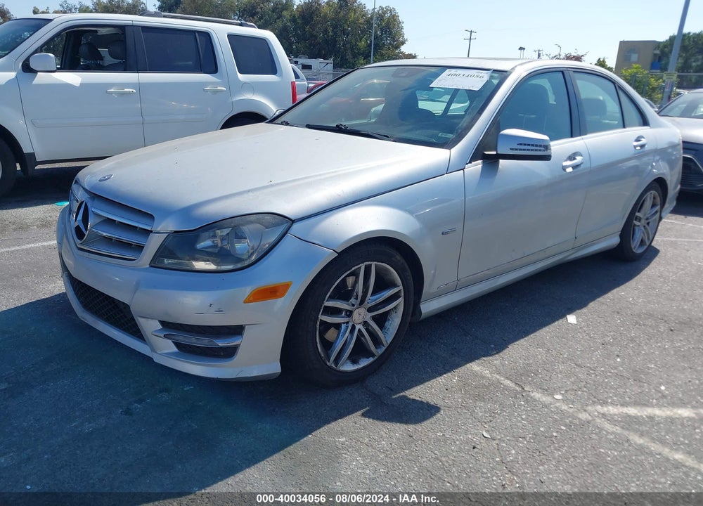 2012 MERCEDES-BENZ C 250 LUXURY/SPORT VIN: WDDGF4HB8CA729264