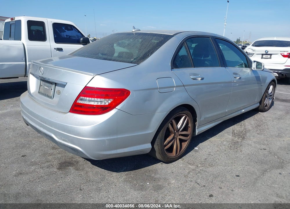 2012 MERCEDES-BENZ C 250 LUXURY/SPORT VIN: WDDGF4HB8CA729264