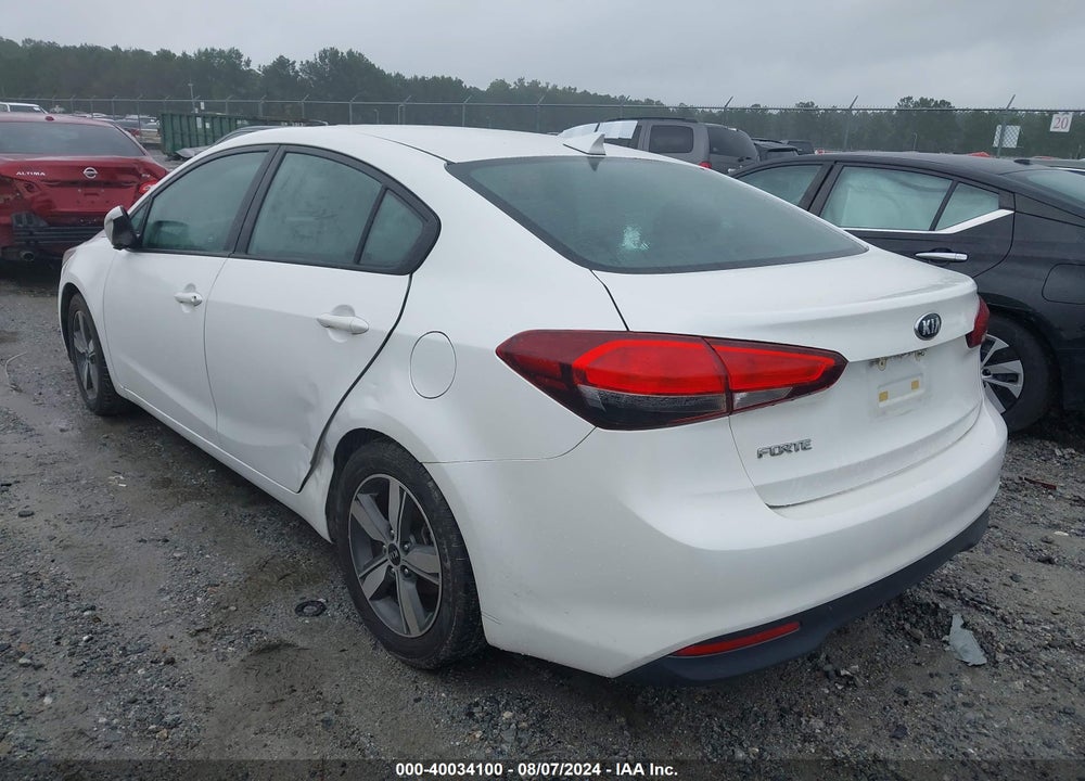 2018 KIA FORTE LX VIN: 3KPFL4A73JE250460