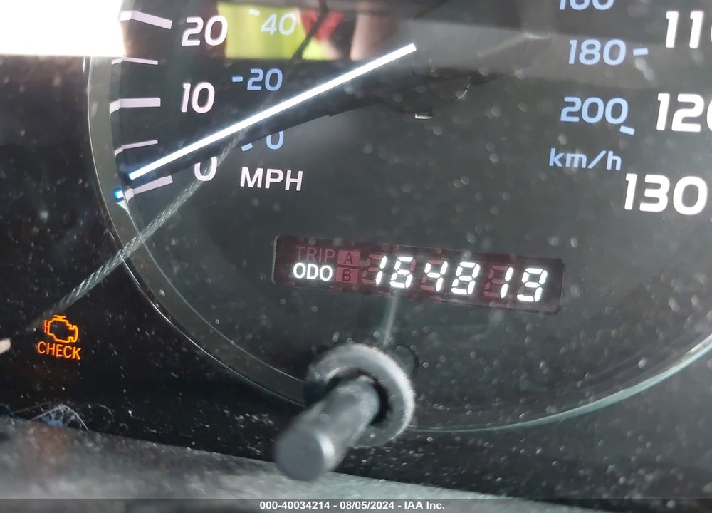 2006 LEXUS LX 470 VIN: JTJHT00WX64018938