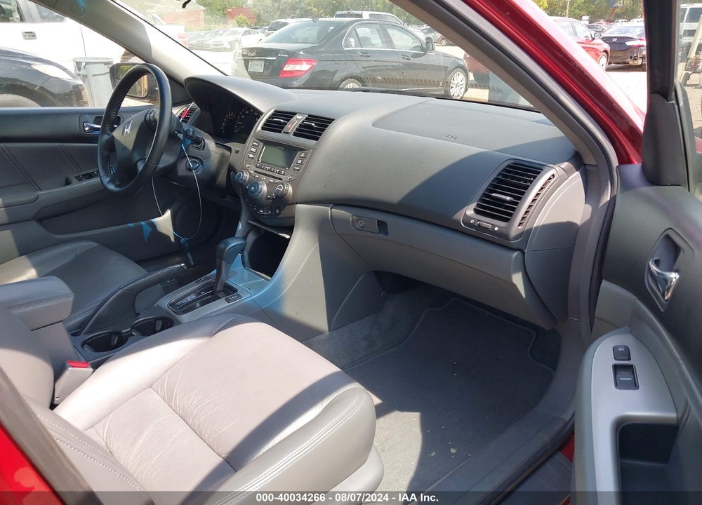 2007 HONDA ACCORD 2.4 EX VIN: 1HGCM56877A185004