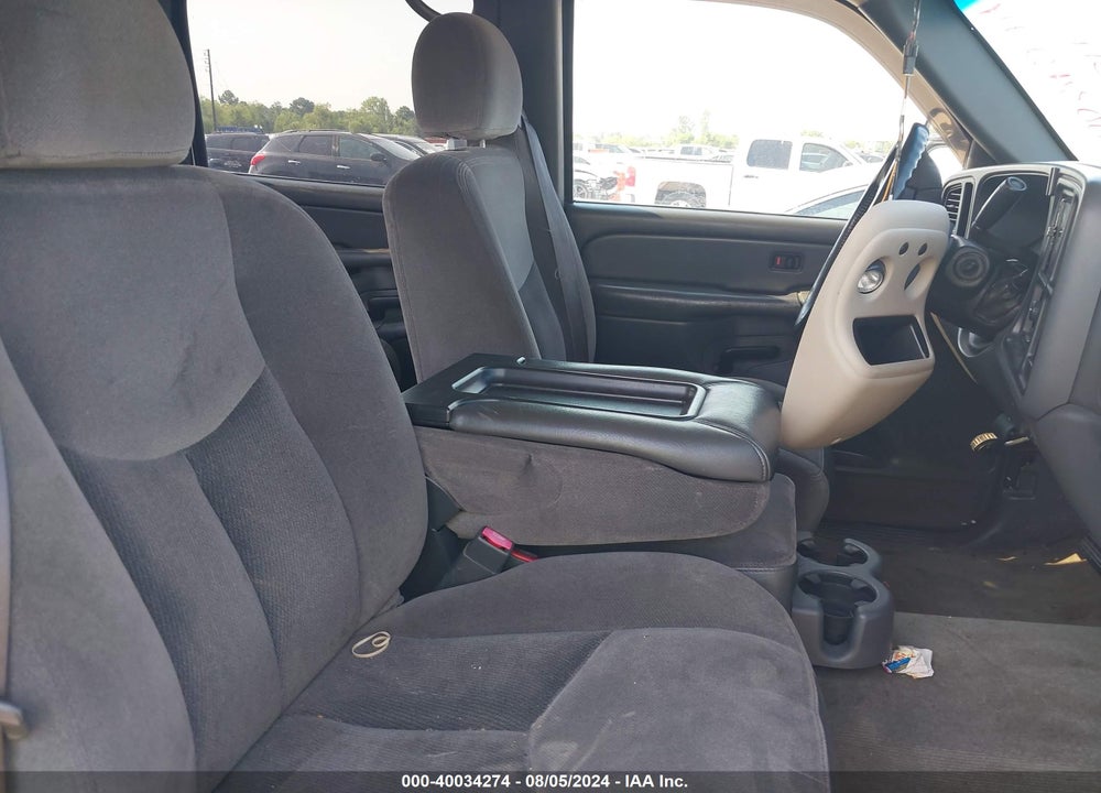 2004 GMC SIERRA 2500HD SLE VIN: 1GTHC23U04F135213