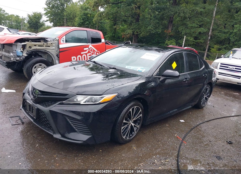 2018 TOYOTA CAMRY SE VIN: 4T1B11HK9JU080938
