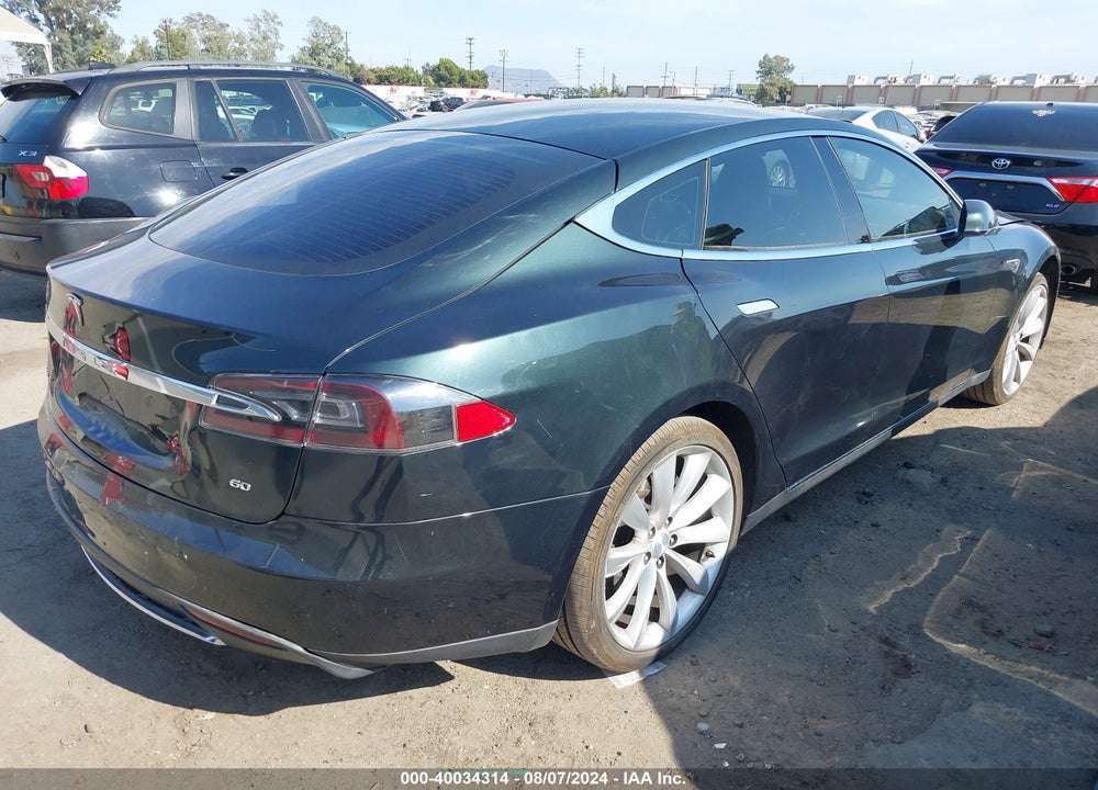 2013 TESLA MODEL S VIN: 5YJSA1AG4DFP04801