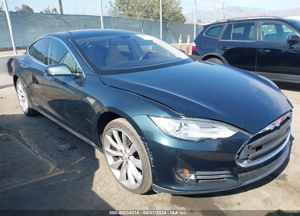 2013 TESLA MODEL S VIN: 5YJSA1AG4DFP04801