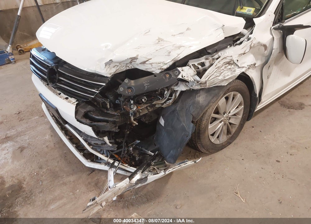 2016 VOLKSWAGEN JETTA VIN: 3VWD67AJ6GM392440