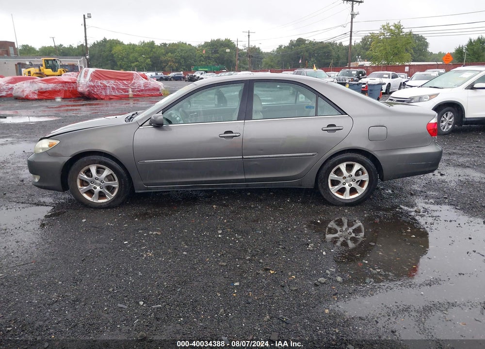 2005 TOYOTA CAMRY XLE V6 VIN: 4T1BF30K95U592469