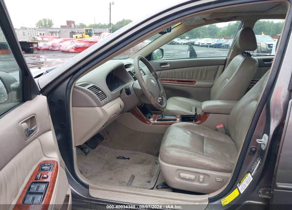 2005 TOYOTA CAMRY XLE V6 VIN: 4T1BF30K95U592469