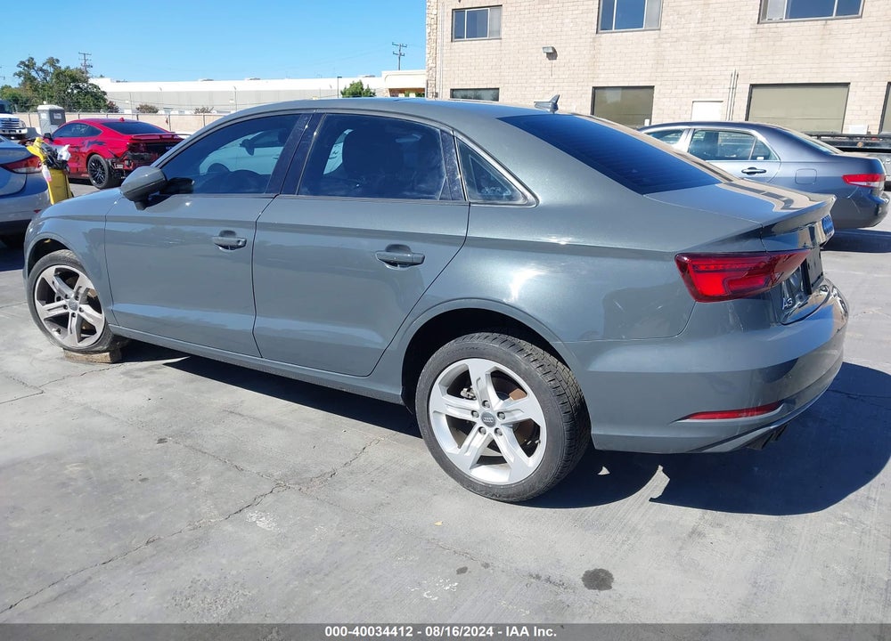 2017 AUDI A3 2.0T PREMIUM VIN: WAUAUGFF8H1040083