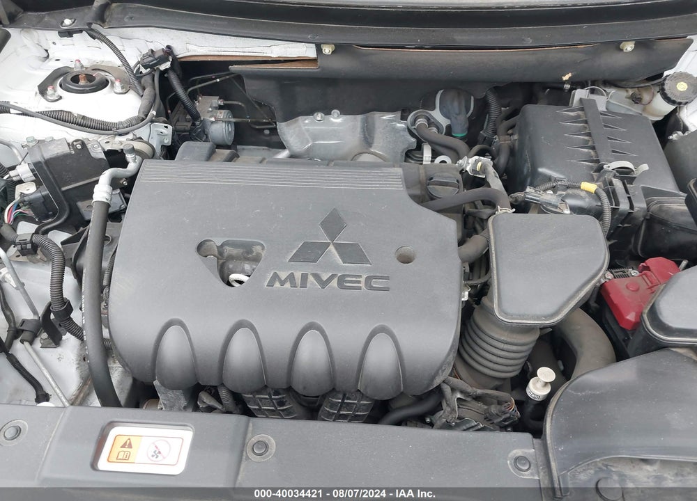 2018 MITSUBISHI OUTLANDER SE VIN: JA4AD3A31JZ008585