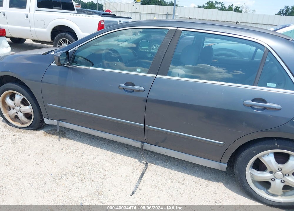 2005 HONDA ACCORD 2.4 LX VIN: 3HGCM564X5G708916