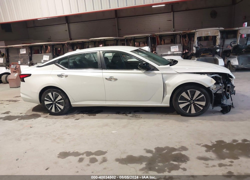 2022 NISSAN ALTIMA SV FWD VIN: 1N4BL4DV7NN300390