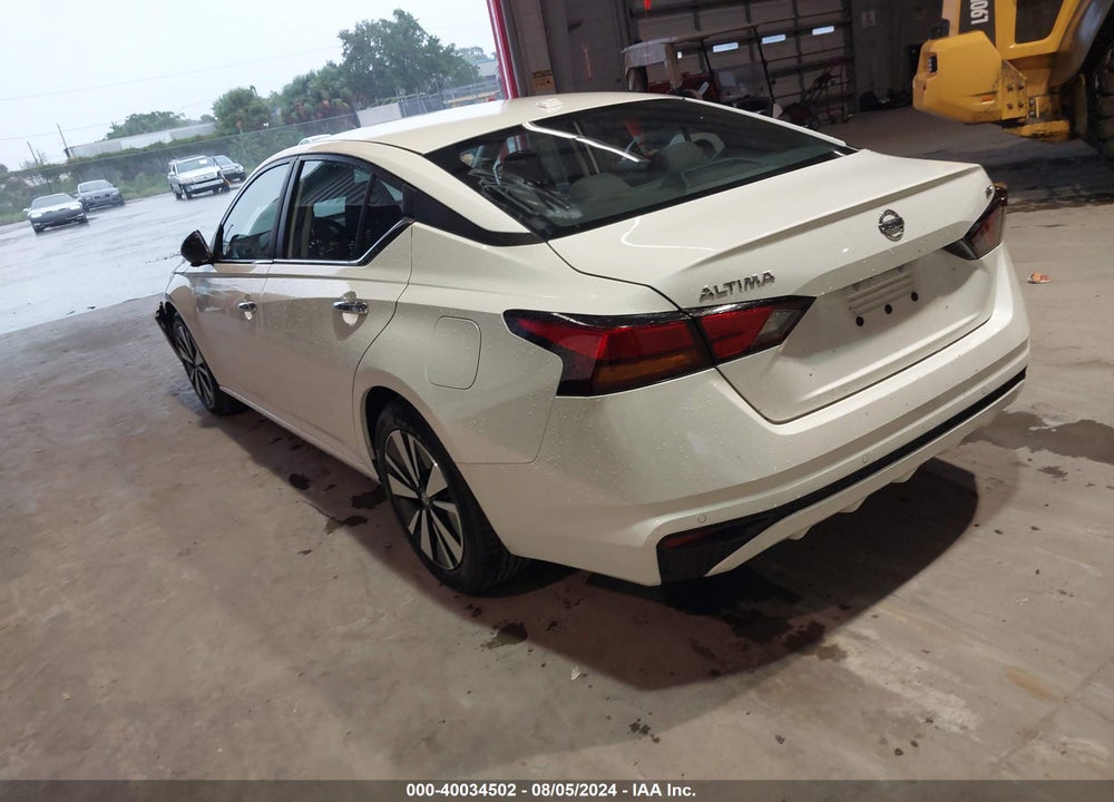 2022 NISSAN ALTIMA SV FWD VIN: 1N4BL4DV7NN300390