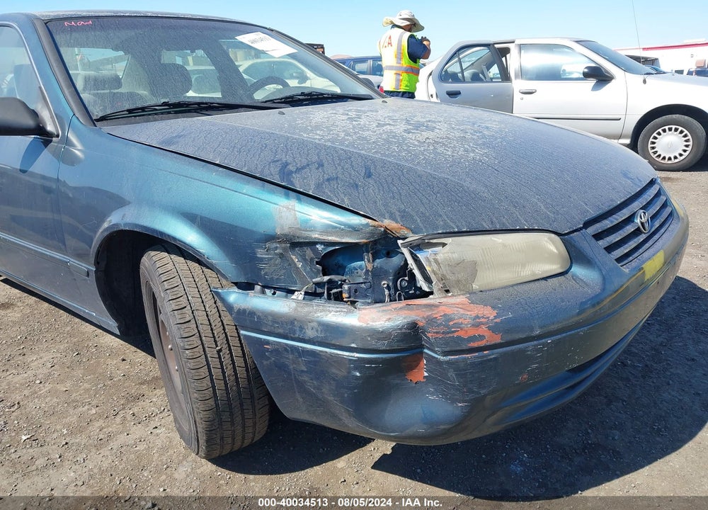 1998 TOYOTA CAMRY LE VIN: JT2BG22K8W0190291